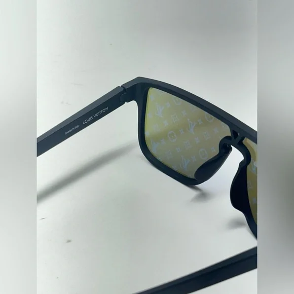 Louis Vuitton Blue Monogram LV Reflective Sunglasses mens NEW - Picture 5 of 8
